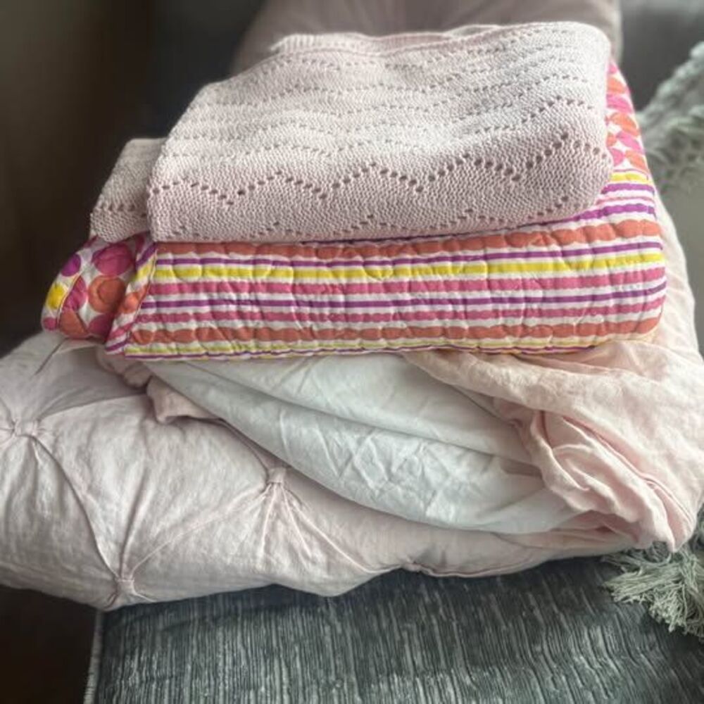 Baby Girl’s Crib Bedding + Pottery Barn Blanket